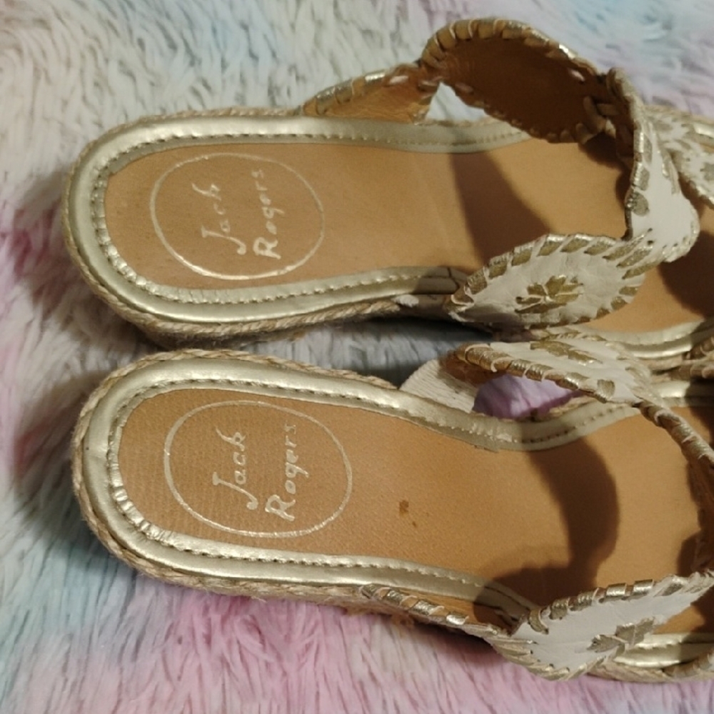 Jack Rogers Luccia Wedge Sandals W Gold Floral Accents Sz.9 Barely Worn #52 - Picture 6 of 12